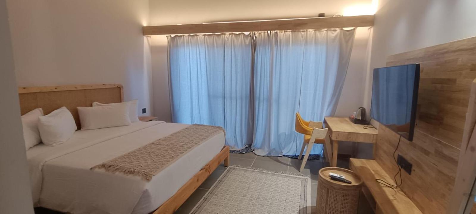 V Hotels And Resorts Chirala Eksteriør billede